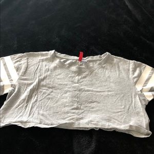 H&M GREY STRIPPED CROP TOP